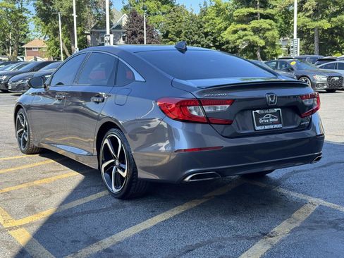 Used 2018 Honda Accord Sport image 9