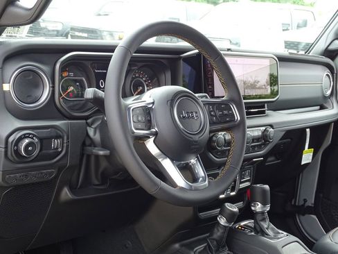 Used 2024 Jeep Wrangler Sahara w/ Safety Group image 25