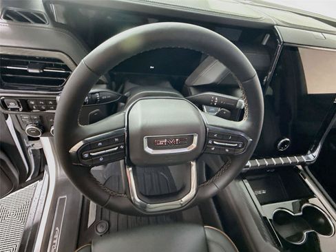 New 2026 GMC Yukon AT4 w/ AT4 Premium Package AWD/4WD image 5