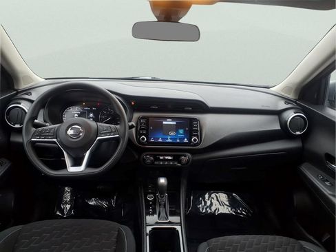 Used 2021 Nissan Kicks SV FWD image 13