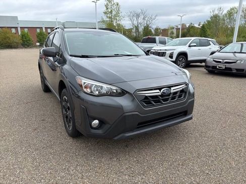 Used 2021 Subaru Crosstrek 2.0i Premium w/ Popular Package #2 AWD/4WD image 2