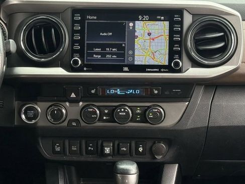 Used 2020 Toyota Tacoma Limited AWD/4WD image 19