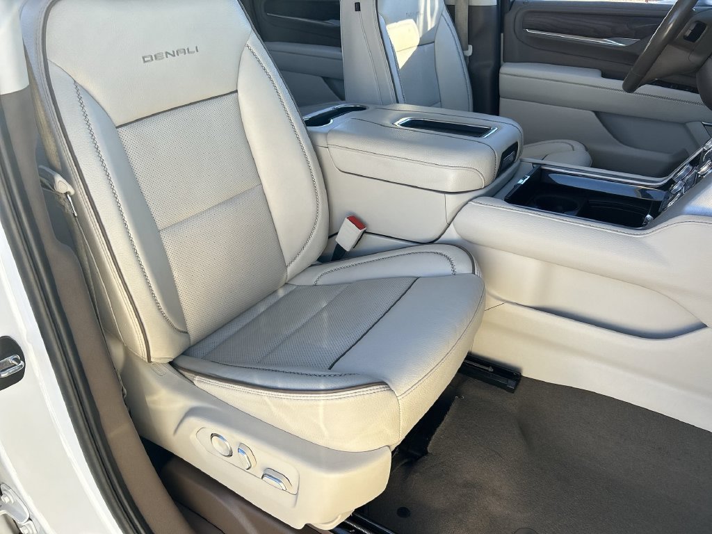 Used 2024 GMC Yukon XL Denali w/ Max Trailering Package AWD/4WD image 29