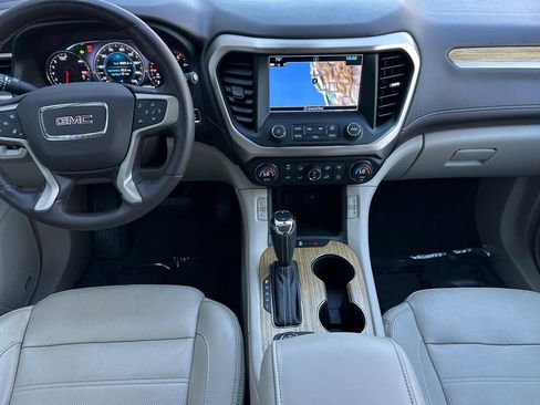 Used 2017 GMC Acadia Denali w/ Technology Package image 17