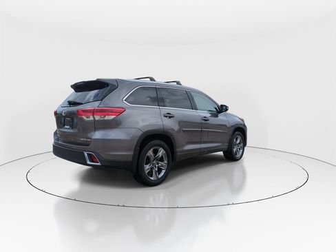 Used 2019 Toyota Highlander Limited Platinum AWD/4WD image 8