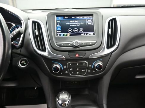 Used 2021 Chevrolet Equinox LT image 10