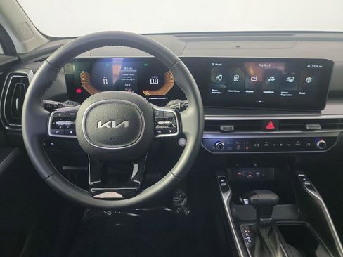 Certified 2025 Kia Sorento EX image 22