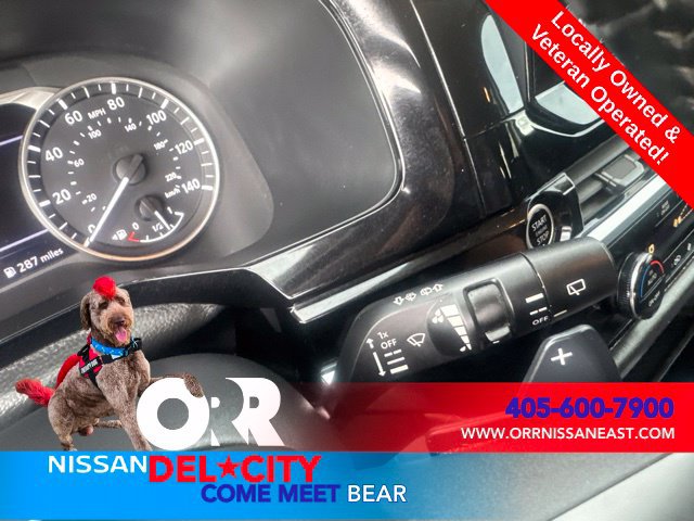 Used 2024 Nissan Pathfinder SV FWD image 20