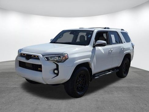 Used 2022 Toyota 4Runner SR5 Premium w/ Moonroof Package image 7