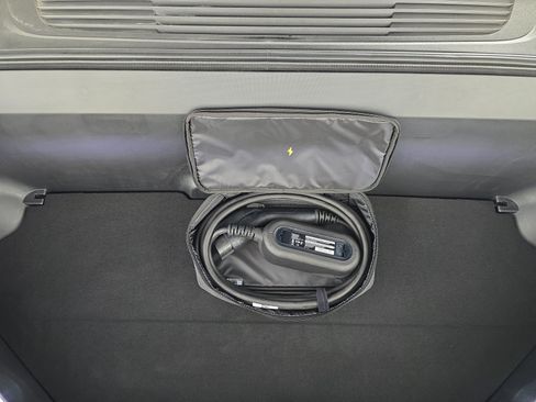 Used 2023 Rivian R1S Adventure AWD/4WD image 14