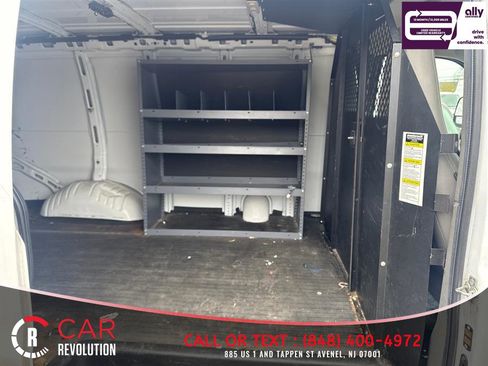 Used 2022 GMC Savana 2500 image 10