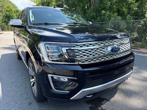 Used 2021 Ford Expedition Platinum AWD/4WD image 3