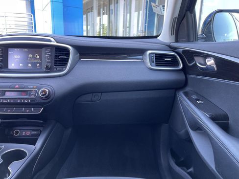 Used 2020 Kia Sorento LX w/ LX I4 Convenience Package FWD image 27
