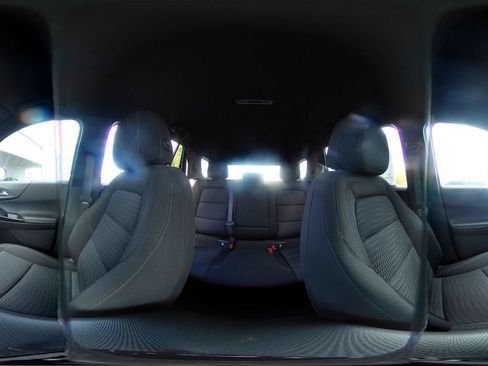 Used 2025 Chevrolet Equinox LT AWD/4WD image 38