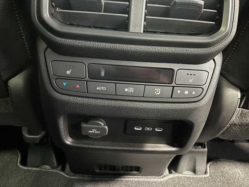 Used 2026 Honda Ridgeline Black Edition image 26