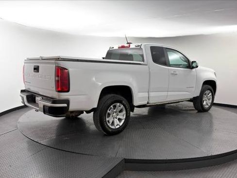 Used 2022 Chevrolet Colorado LT w/ Fleet Safety Package RWD image 9