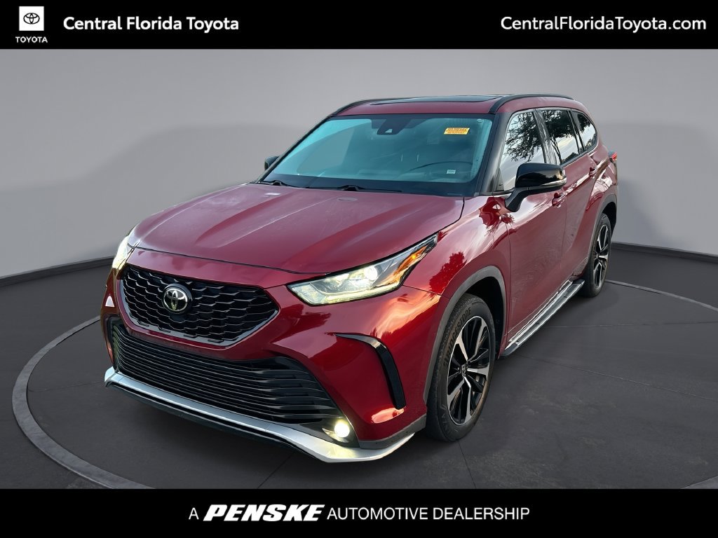 Used 2022 Toyota Highlander XSE FWD image 1