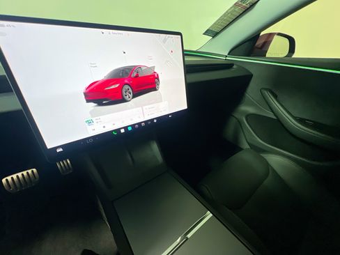 Used 2024 Tesla Model 3 Performance AWD/4WD image 25