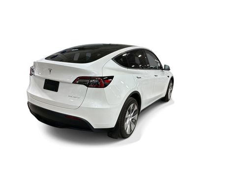 Certified 2023 Tesla Model Y Long Range AWD/4WD image 6