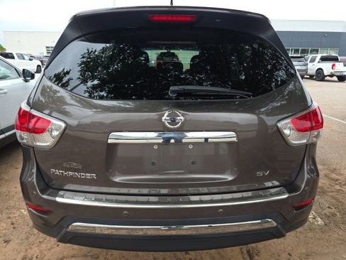 Used 2015 Nissan Pathfinder SV FWD image 4