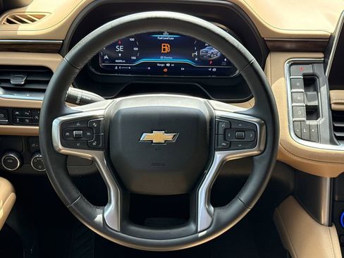 Used 2024 Chevrolet Suburban Premier w/ Premium Package 2 RWD image 14