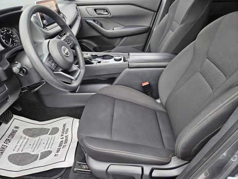 Used 2024 Nissan Rogue S image 7