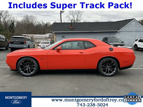 Used 2018 Dodge Challenger R/T w/ Blacktop Package image 3