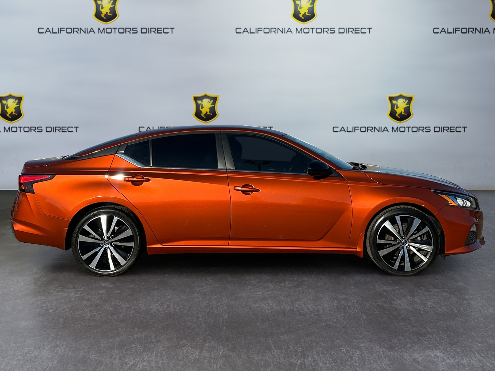 Used 2020 Nissan Altima 2.5 SR FWD image 6