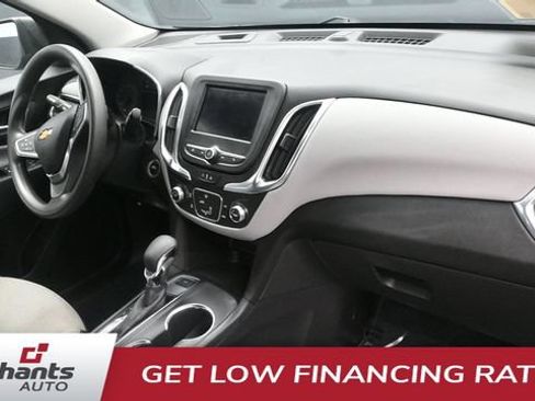 Used 2022 Chevrolet Equinox LS AWD/4WD image 16