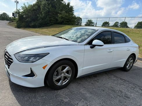 Used 2021 Hyundai Sonata SE FWD image 1
