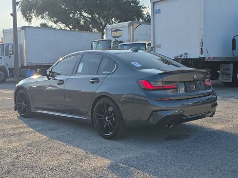 Used 2020 BMW 330i Sedan w/ M Sport Package RWD image 5