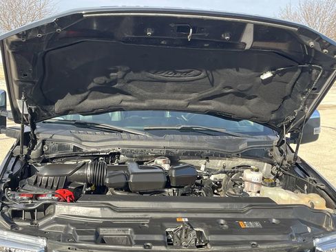 Used 2017 Ford F250 Lariat w/ Chrome Package image 29