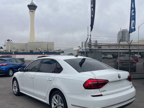 Used 2019 Volkswagen Passat 2.0T Wolfsburg image 4