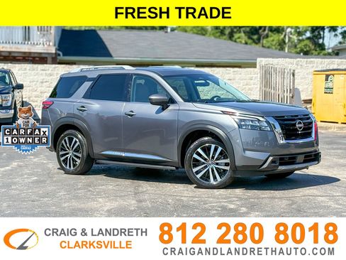 Used 2025 Nissan Pathfinder Platinum w/ Lighting Package (N93) AWD/4WD image 1