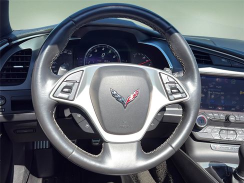 Used 2014 Chevrolet Corvette Stingray Coupe w/ Battery Protection Package RWD image 11