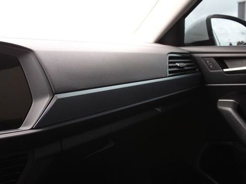 Used 2022 Volkswagen Jetta SE FWD image 20