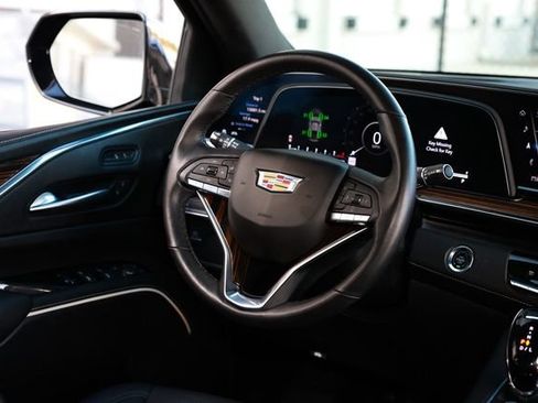 Used 2023 Cadillac Escalade ESV Luxury RWD image 34
