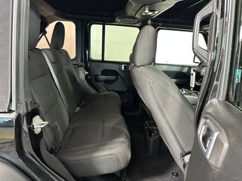 Used 2021 Jeep Wrangler Unlimited Sport image 28
