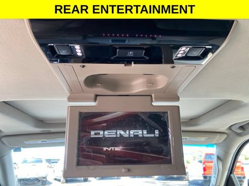 Used 2016 GMC Yukon Denali w/ Open Road Package AWD/4WD image 9