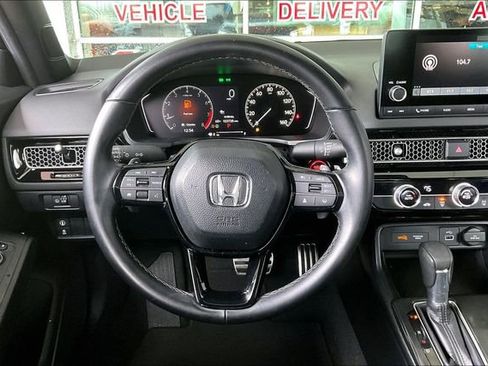 Used 2024 Honda Civic Sport image 8