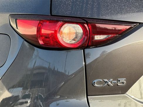 Used 2021 MAZDA CX-5 Touring image 34