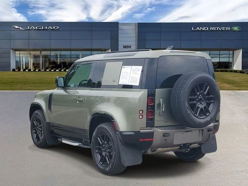 Certified 2022 Land Rover Defender 90 X-Dynamic S AWD/4WD image 4