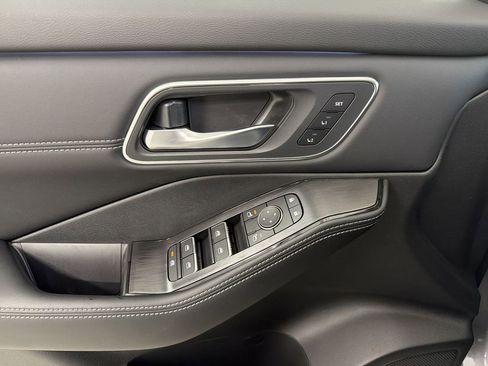 New 2026 Nissan Rogue Platinum w/ Platinum Premium Package image 25