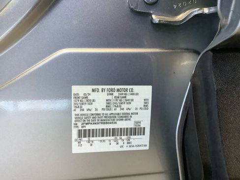 Used 2024 Ford Edge Titanium AWD/4WD image 20