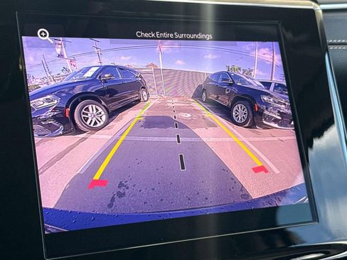 Used 2023 Jeep Grand Cherokee L Laredo image 27