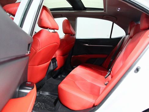 Used 2019 Toyota Camry XSE image 27