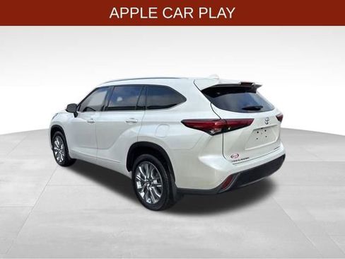Used 2020 Toyota Highlander Limited image 5