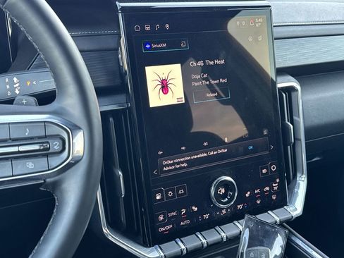 Used 2025 GMC Acadia Elevation image 23