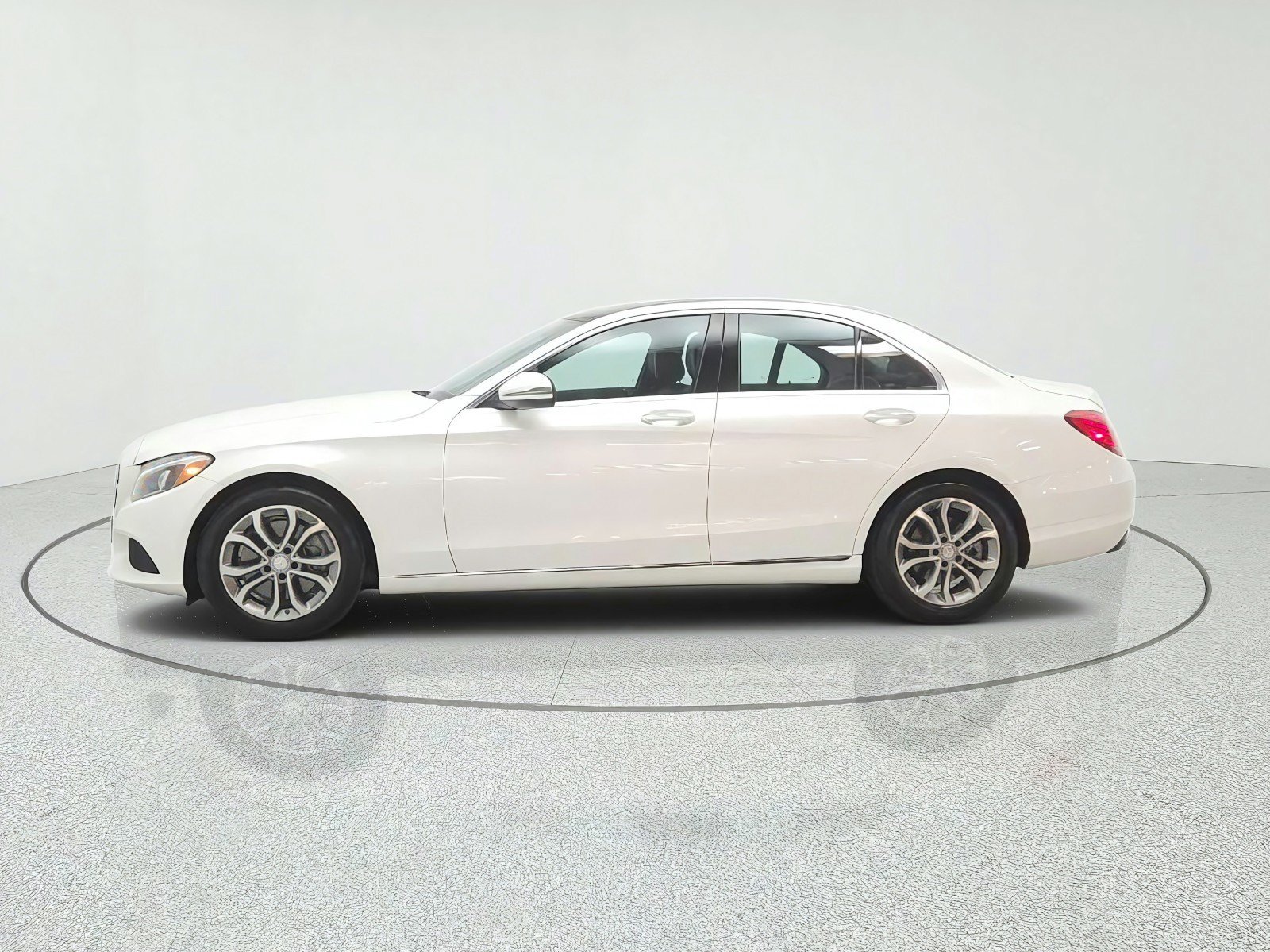Used 2016 Mercedes-Benz C 300 Sedan image 8