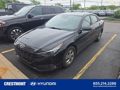 Used 2022 Hyundai Elantra SE FWD image 3